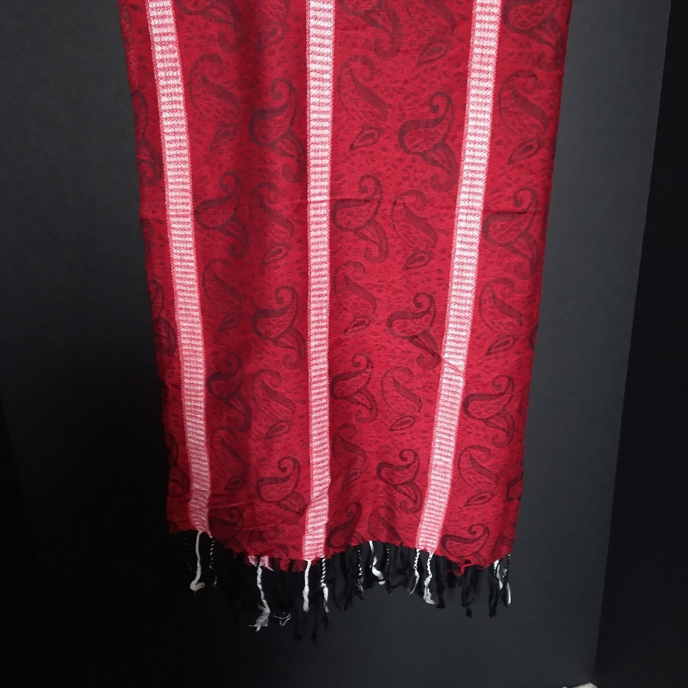 Long scarf